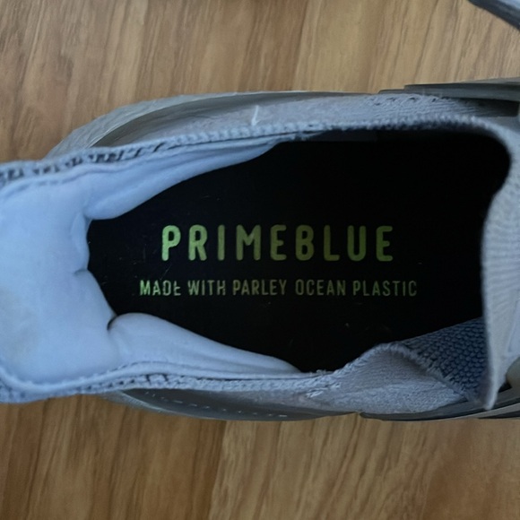 Adidas Primeblue made with parley ocean plastic Men’s Size 13 - Picture 6 of 9